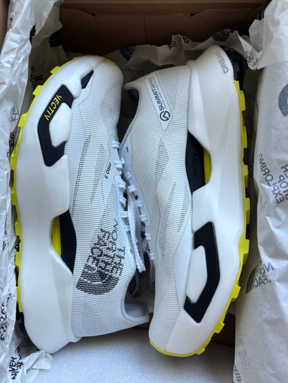 The North Face Summit VECTIV Pro 3 Unisex Shoes - White Mens Size 9.5 - Picture 6 of 9